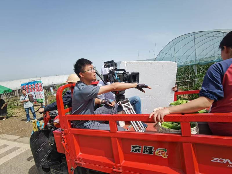 电商爆款背后的推手：贡觉县产品视频拍摄公司精准捕捉卖点痛点